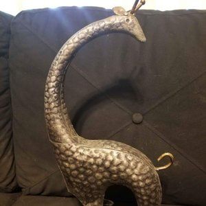 Metal Giraffe Statue